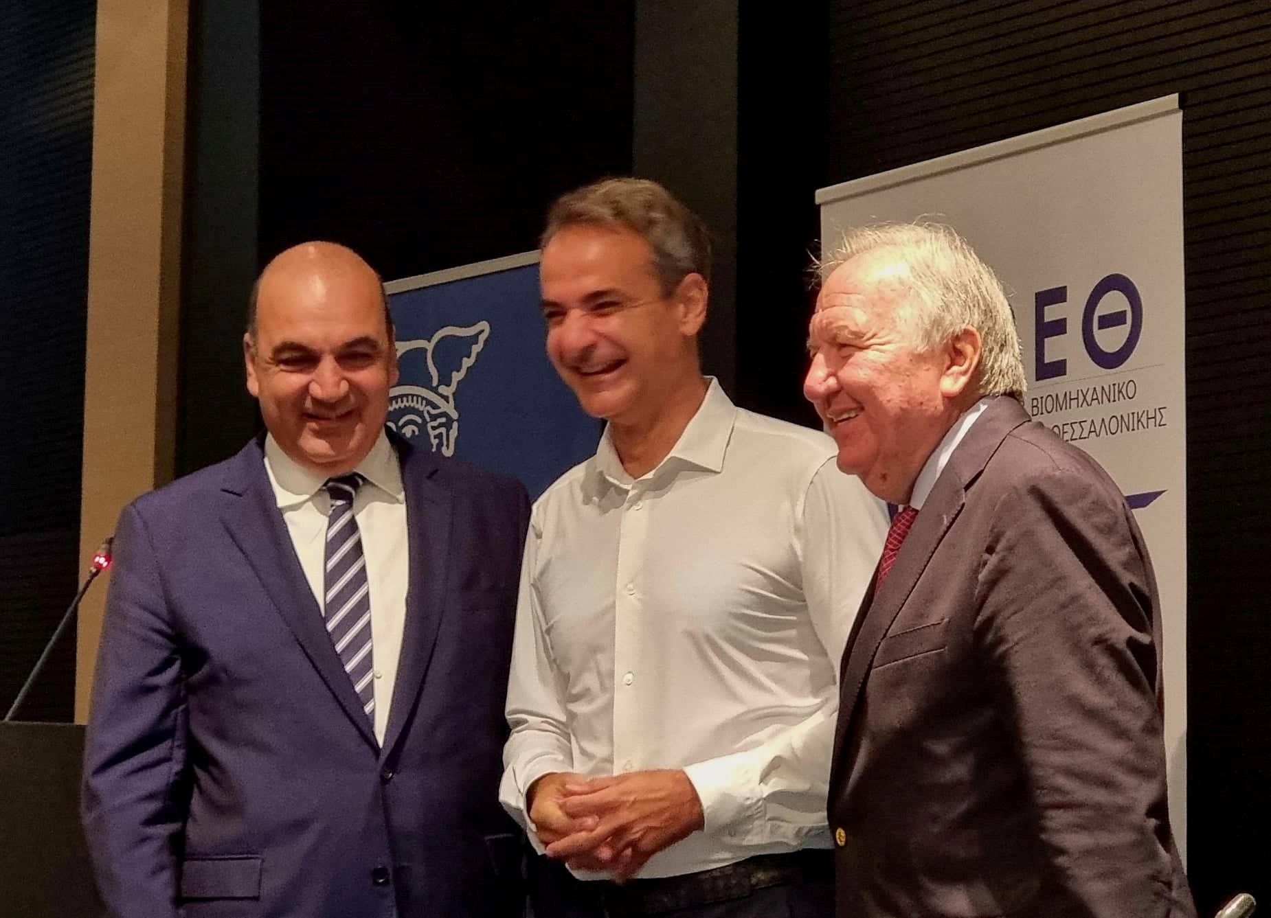 Chamber Prez Masoutis to PM Mitsotakis: Continue to support households and businesses
