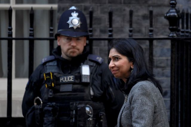 Βρετανία: Νέα αποχώρηση από την κυβέρνηση της Λιζ Τρας – Παραιτήθηκε η υπουργός Εσωτερικών