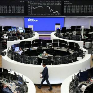 Ευρωπαϊκά χρηματιστήρια: Σε οριακά θετικά εδάφη