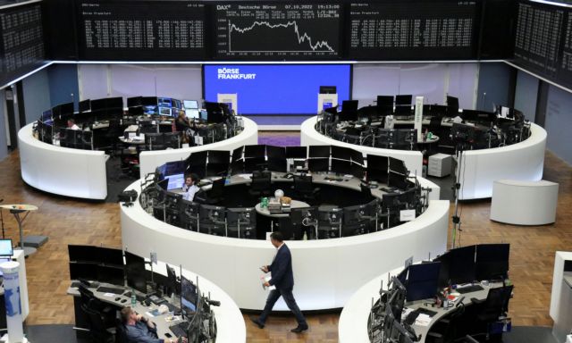 Ευρωπαϊκά χρηματιστήρια: Παραμένουν σε πτωτική τροχιά