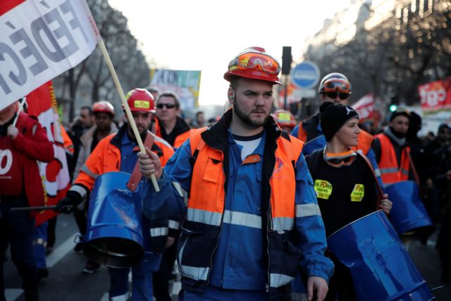 Γαλλία: Πανεθνική απεργία για αυξήσεις στους μισθούς