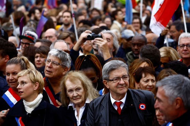 Γαλλία: Χιλιάδες στους δρόμους για τον πληθωρισμό και την κλιματική αλλαγή