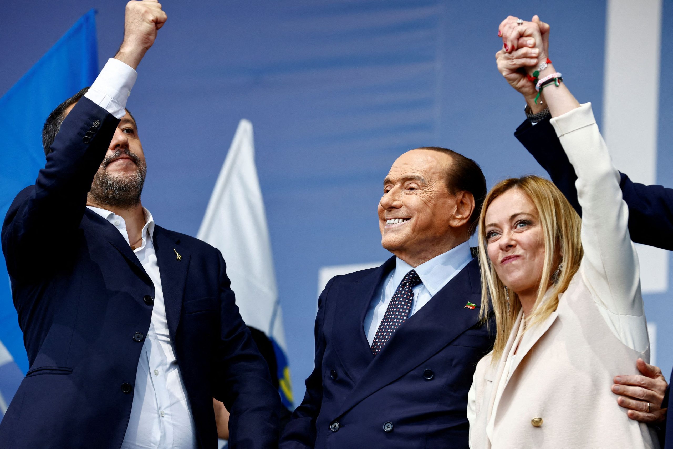 «Βολές» Μελόνι σε Μπερλουσκόνι: «Η Ιταλία είναι αναπόσπαστο κομμάτι του ΝΑΤΟ και της Ευρώπης»
