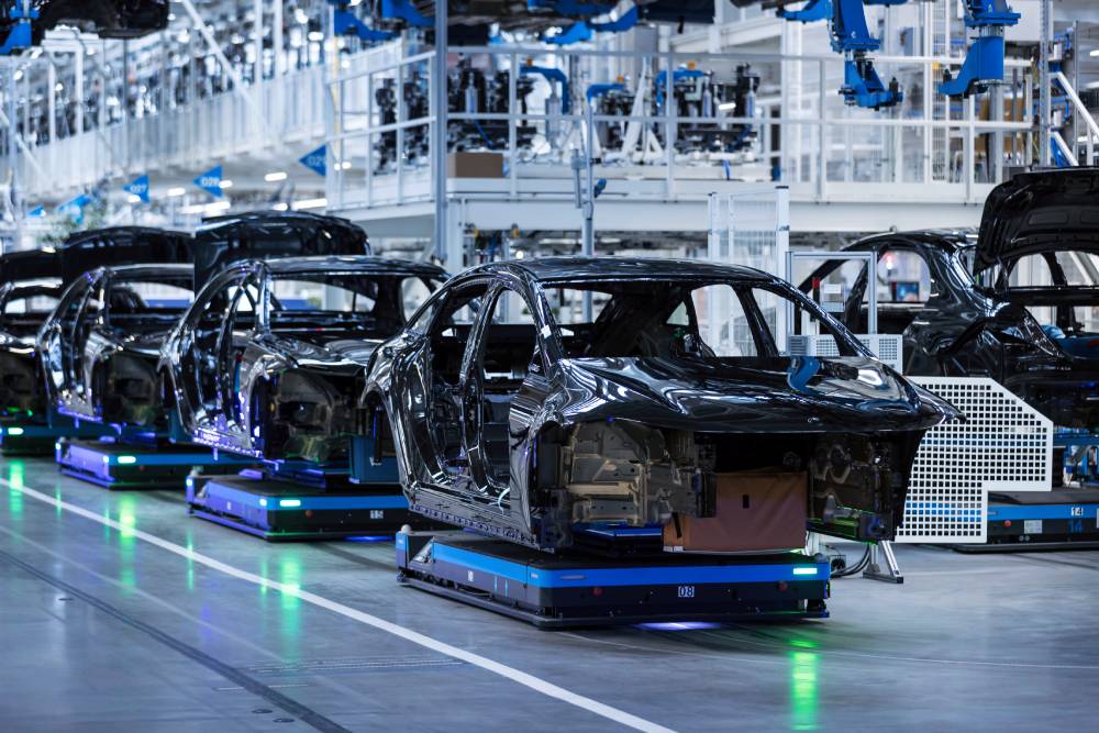 mercedes plant1