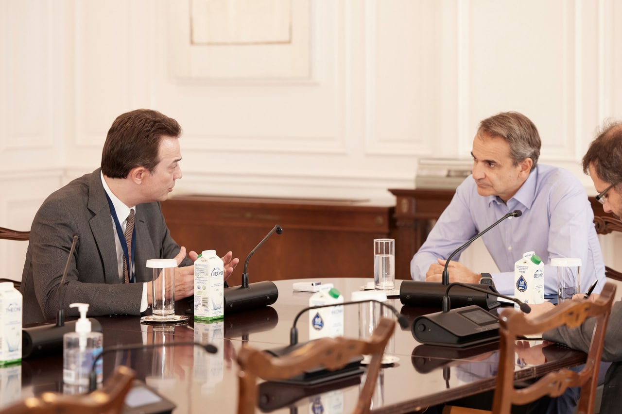 Greek PM Mitsotakis meets CEO Enagás with a focus on new investment prospects