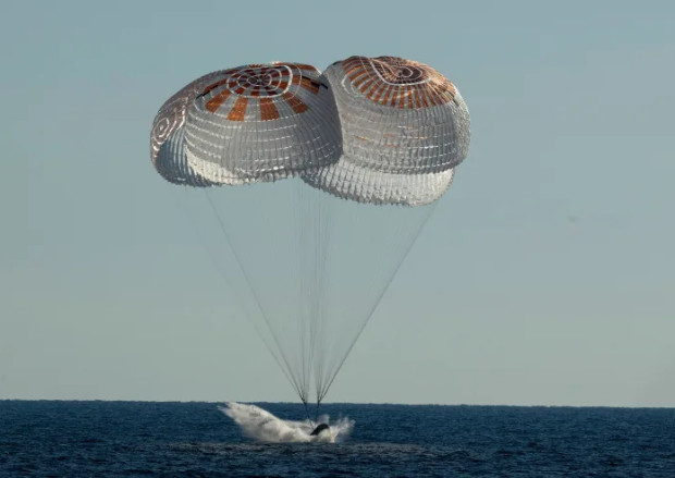 SpaceX: Επέστρεψαν οι 4 αστροναύτες από τον Διεθνή Διαστημικό Σταθμό [video]