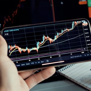 BofA: Mε 756 δισ. δολάρια ενισχύθηκαν τα αμοιβαία διαχείρισης διαθεσίμων