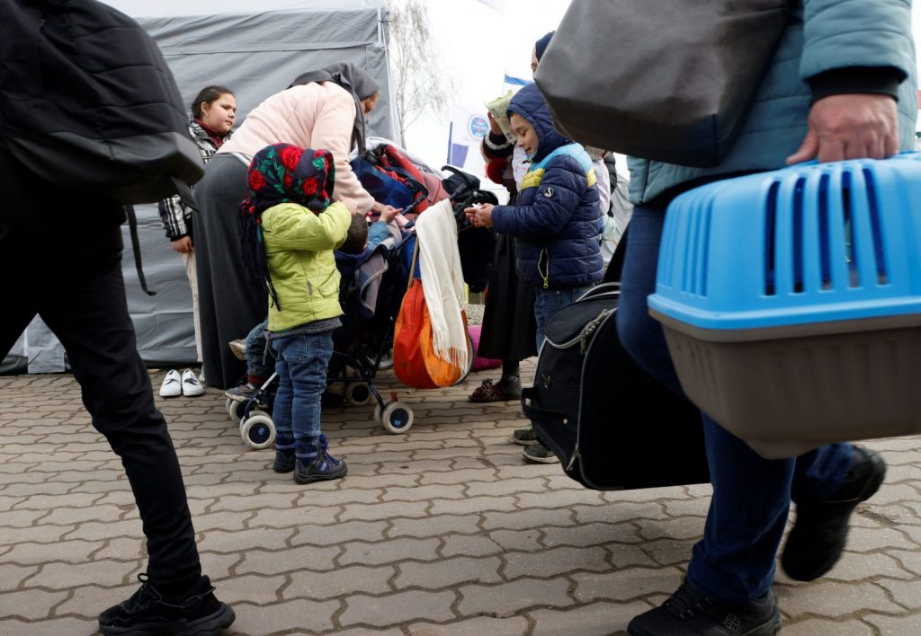 Γαλλία:10.000 Ουκρανοί πρόσφυγες επέστρεψαν στη χώρα τους