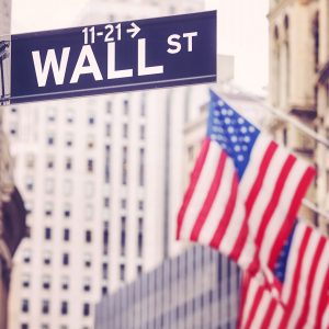 Wall Street: Πάνω ο Nasdaq, κάτω ο Dow Jones