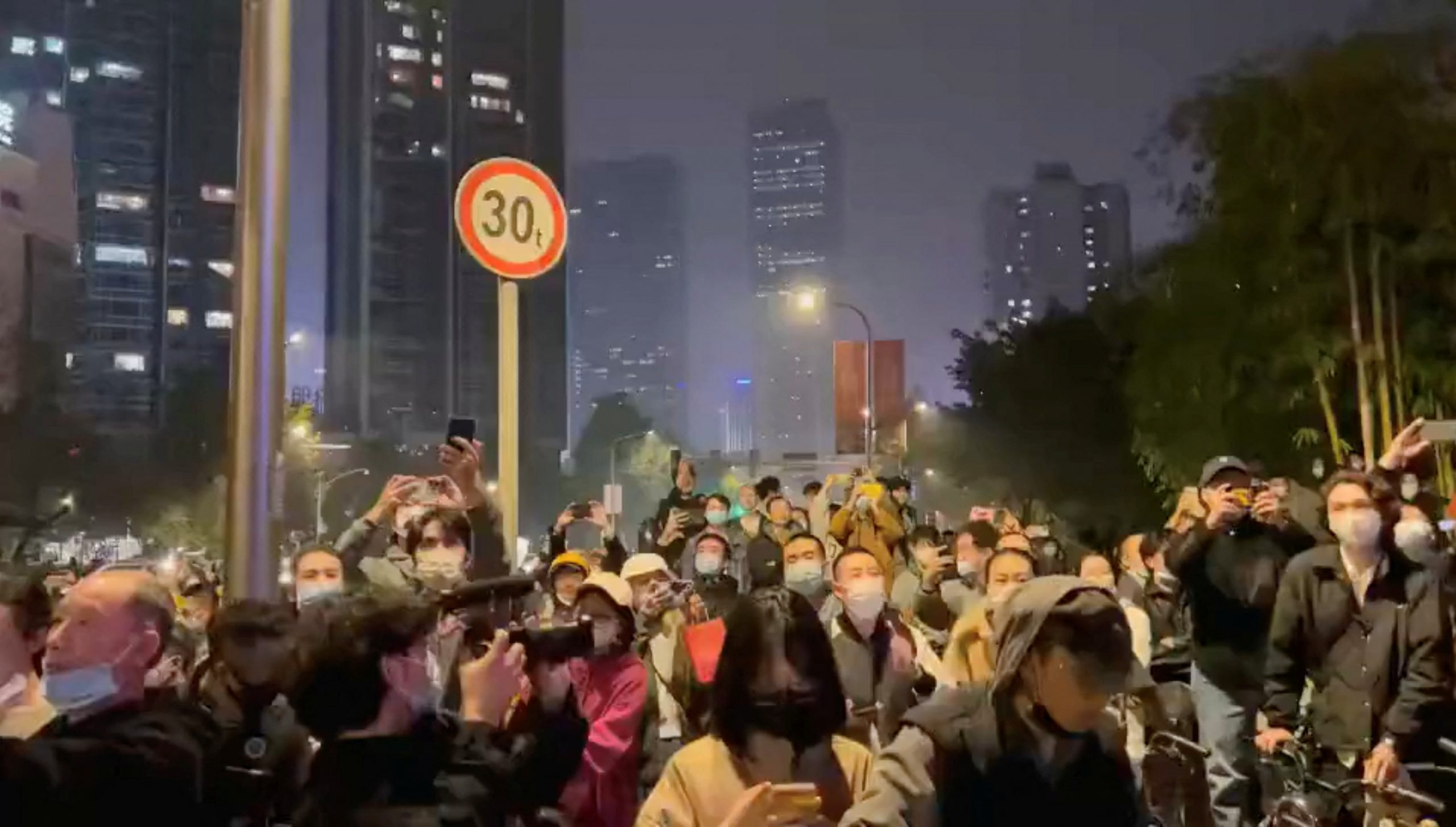 Κίνα: Επεκτείνονται οι διαδηλώσεις με σύνθημα «Σι Τζιπίνγκ, παραιτήσου»