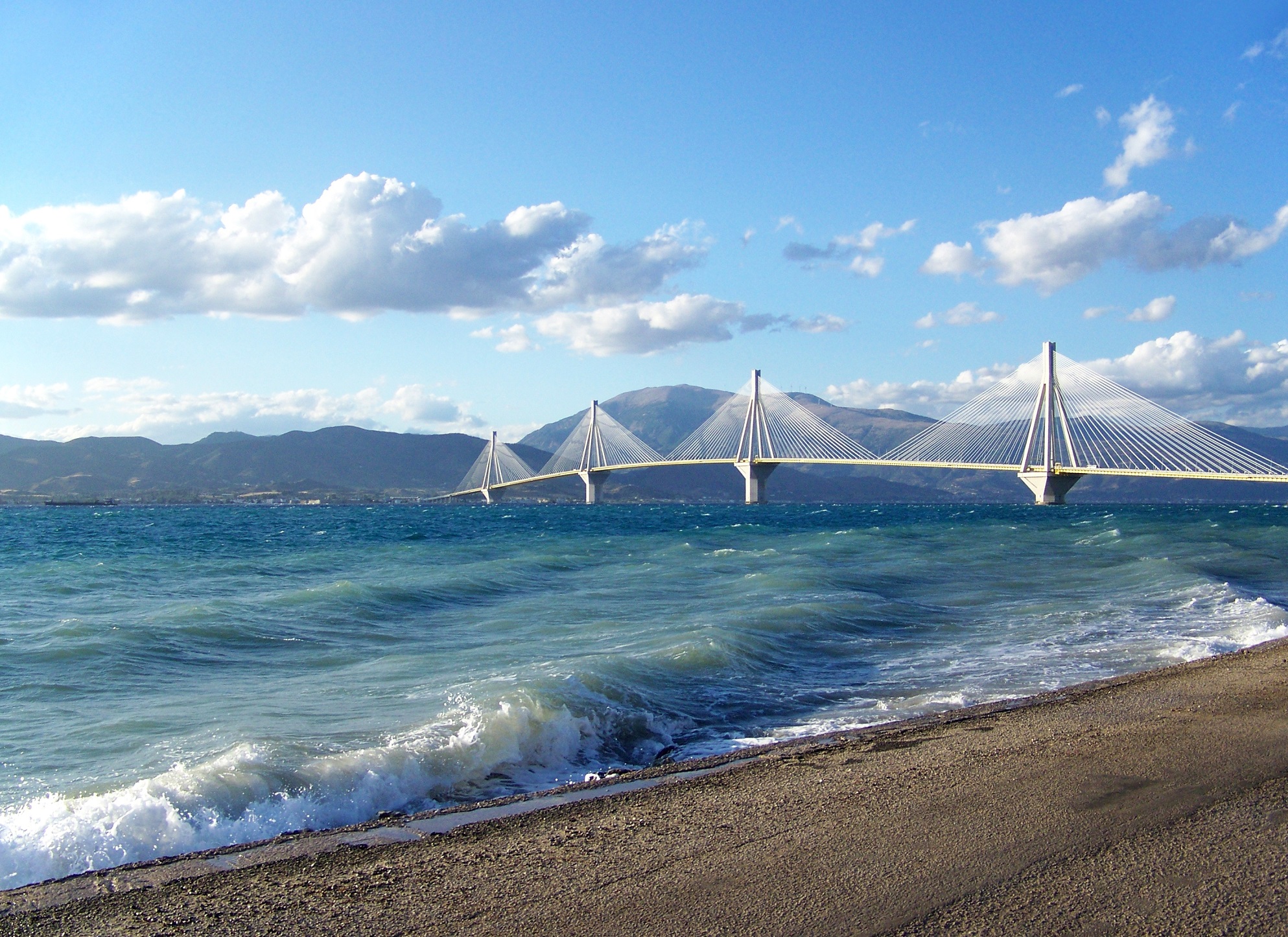 ΑΒΑΞ: Πούλησε τα ποσοστά της στη γέφυρα Ρίου – Αντιρρίου