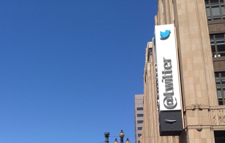Δείτε ποιες διασημότητες εγκαταλείπουν το Twitter μετά την εξαγορά του από τον Έλον Μασκ