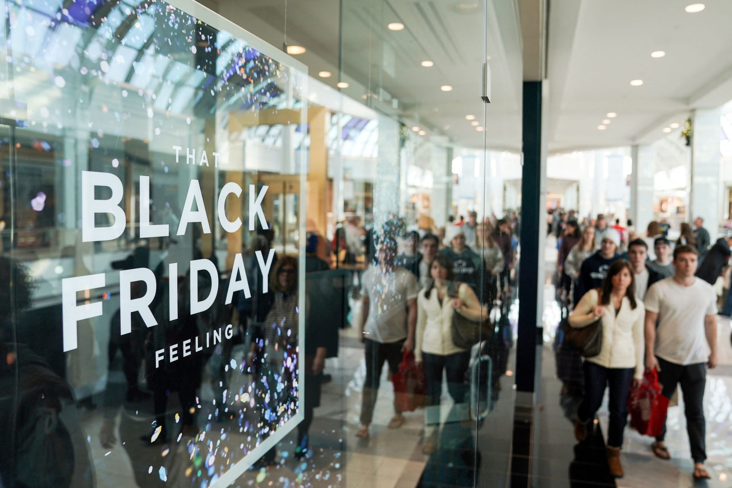 Black Friday: Εκπτώσεις και παγίδες φέρνει στην αμερικανική αγορά