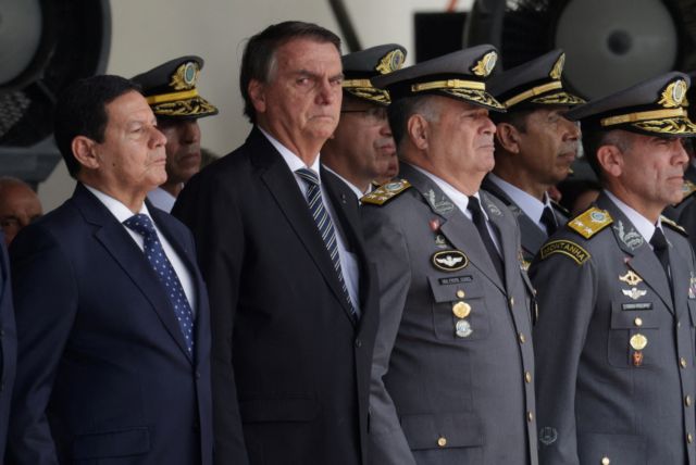 Βραζιλία: Πρώτη εμφάνιση Μπολσονάρου έναν μήνα μετά τις εκλογές