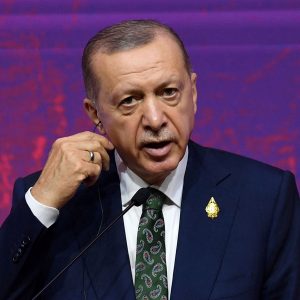 Τουρκία: Ο Ερντογάν χαράζει μια αντισυμβατική οικονομική πορεία για την επανεκλογή του
