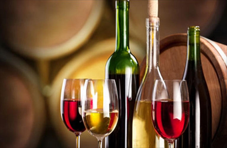 Ποτά: Πόση… γραφειοκρατία κρύβεται σε ένα μπουκάλι κρασί;