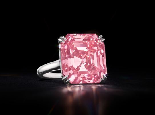 Christies’s: Στο σφυρί ένα ακόμα ροζ διαμάντι