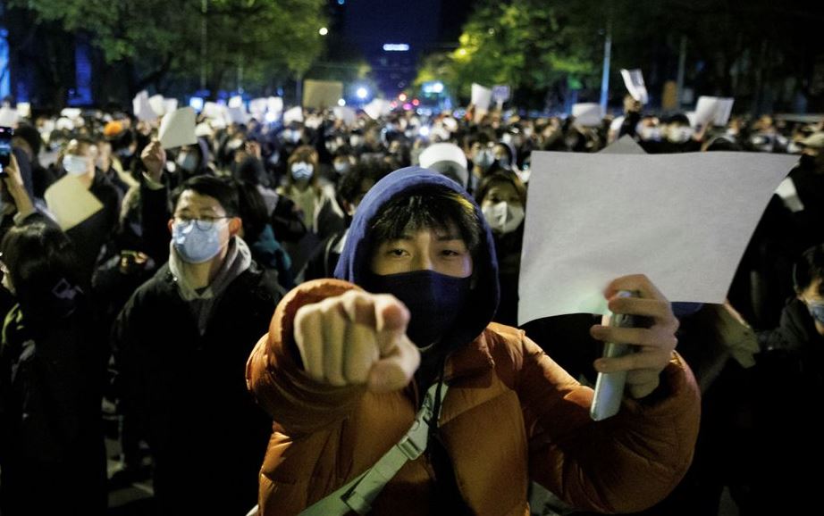 Κίνα: Σύμβολο «ανυπακοής» το λευκό φύλλο χαρτιού