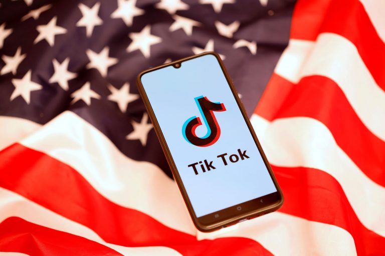 TikTok: Διακομματική πρόταση για απαγόρευση της κινεζικής πλατφόρμας στις ΗΠΑ