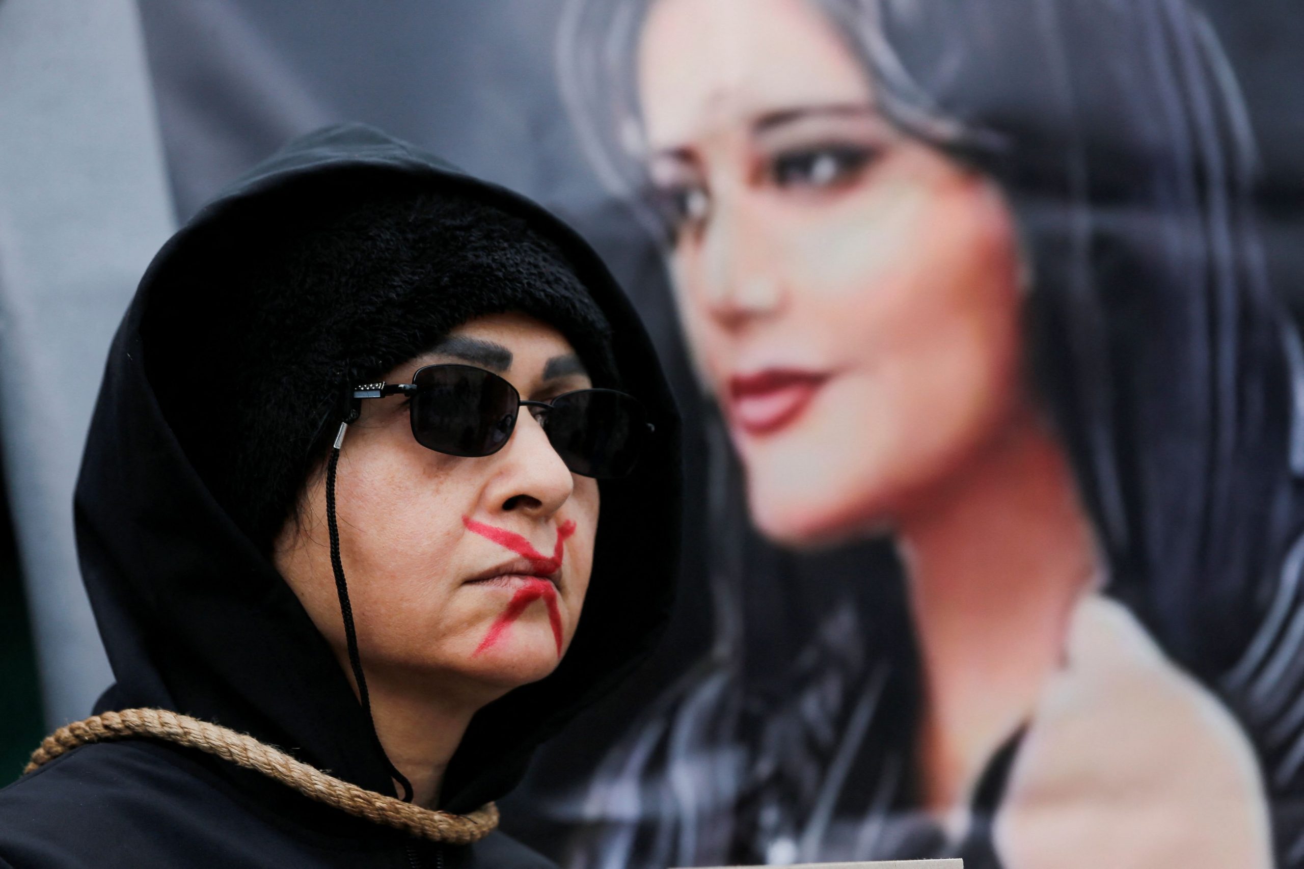 Ιράν: Κρύβοντας ακτιβιστές σε κοινή θέα – Το δίκτυο των πολιτών που προστατεύει τους διαδηλωτές