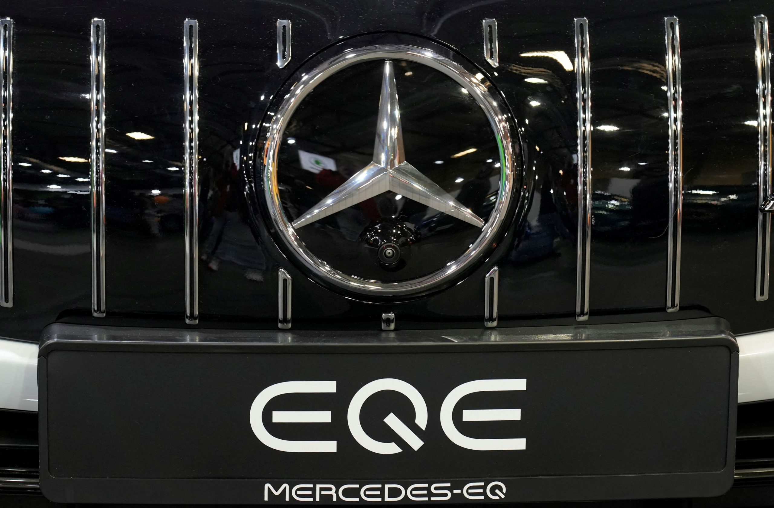 Mercedes: Διπλασιάζει την παραγωγή ηλεκτρικών κινητήρων