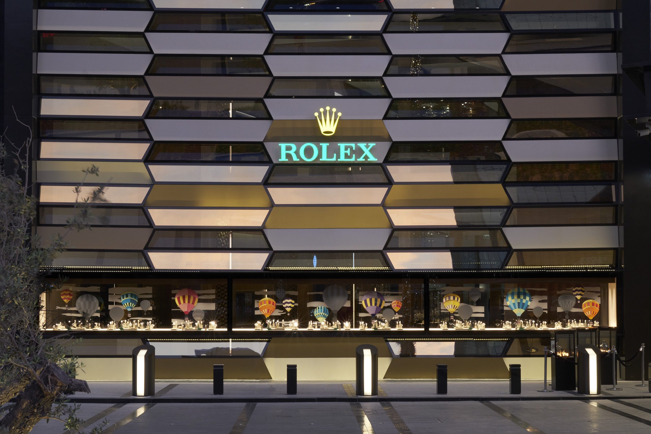 Ελβετία: Η Rolex… τρολάρει την Omega – Πώς μπορεί να της κάνει έξωση