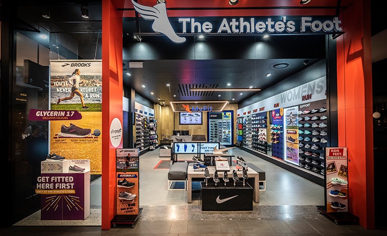 Fourlis: Πουλά τα καταστήματα The Athlete’s Foot έναντι 4 εκατ. ευρώ