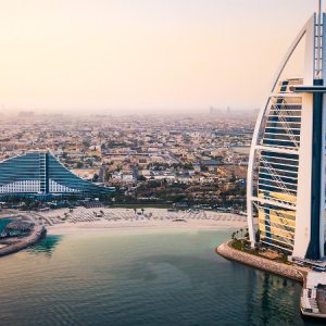 Goldman Sachs: Μπαίνει δυναμικά στο Ντουμπάι για να… ψαρέψει κροίσους