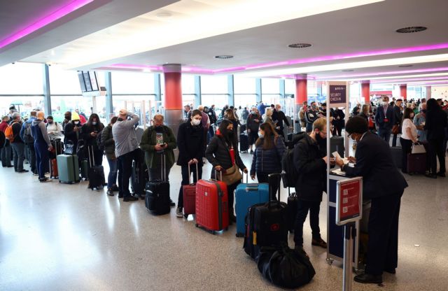 Βρετανία: Υποχρεωτικό το τεστ κορωνοϊού για ταξιδιώτες από την Κίνα