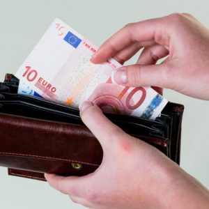 ΕΦΚΑ: Στα 1.038,23 ευρώ οι μέσοι μισθοί