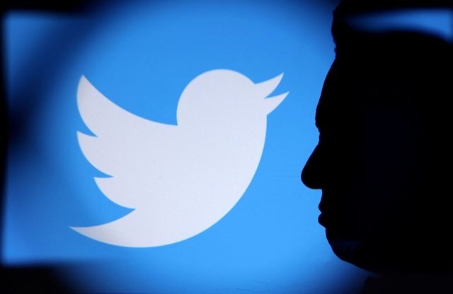 Μασκ: Απαγορεύει την ανάρτηση στο twitter συνδέσμων από άλλα social media