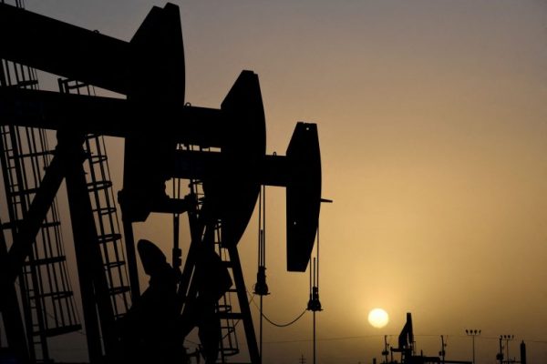 Πετρέλαιο: Nέο «ψαλίδι» στην παραγωγή κατά 1 εκατ. βαρέλια συζητά ο ΟΠΕΚ+