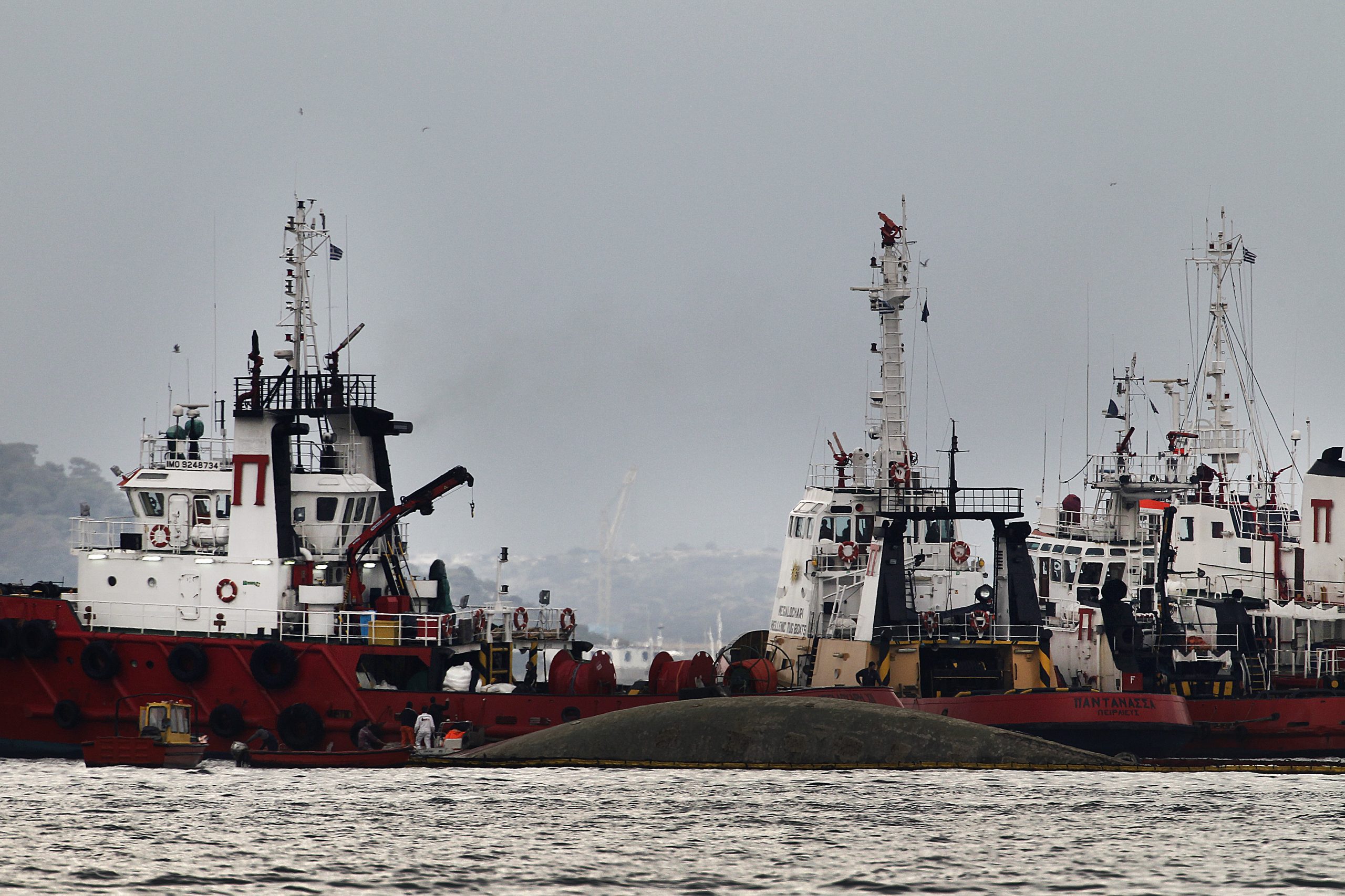 Ρυμουλκά – ναυαγοσωστικά: 48ωρη απεργία στις 7 και 8 Δεκέμβρη για την υπογραφή συλλογικής σύμβασης