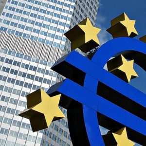 Α. Ενρια (SSM): Ισχυρές οι Ευρωπαϊκές Τράπεζες – Κίνδυνοι από την αύξηση των επιτοκίων