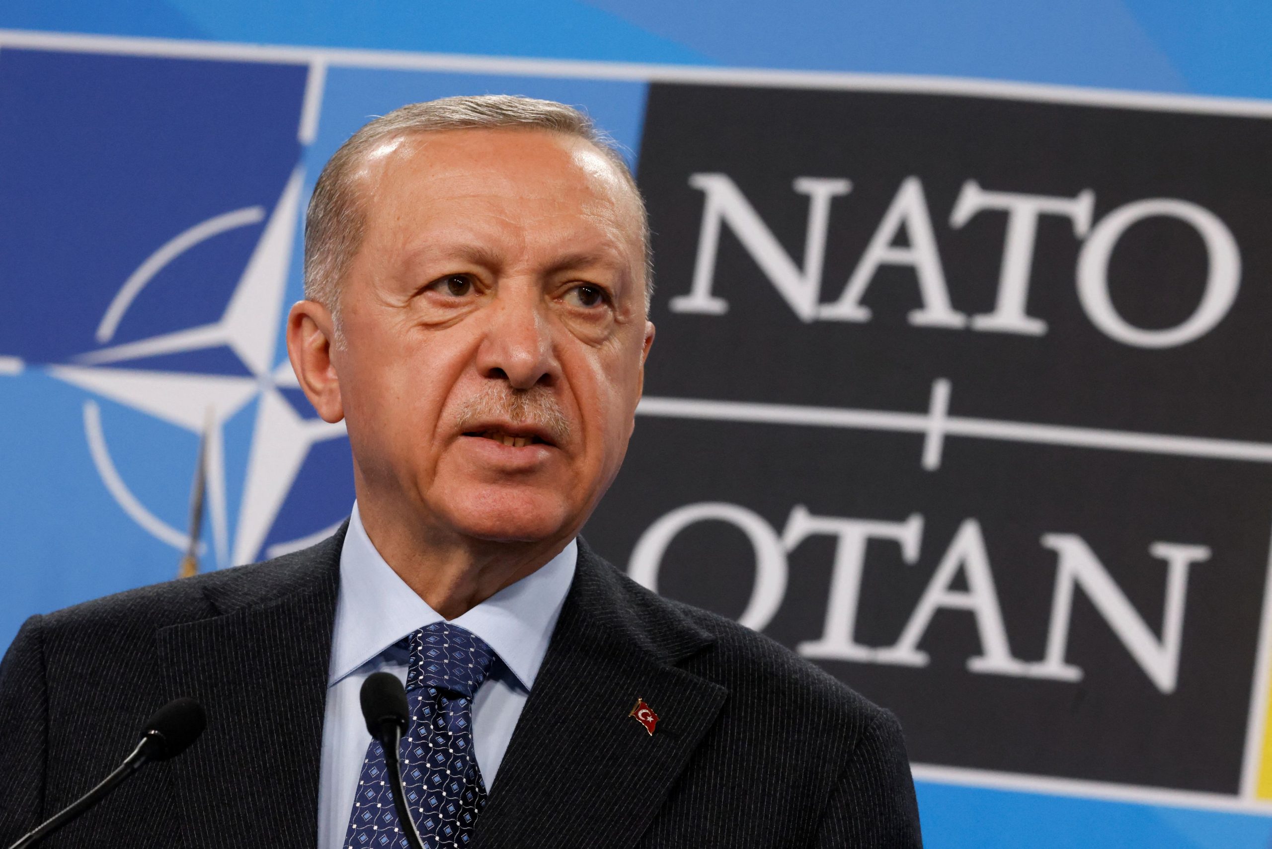 Τουρκία: Γιατί ο Ερντογάν μπλοκάρει την ένταξη Σουηδίας και Φινλανδίας στο ΝΑΤΟ