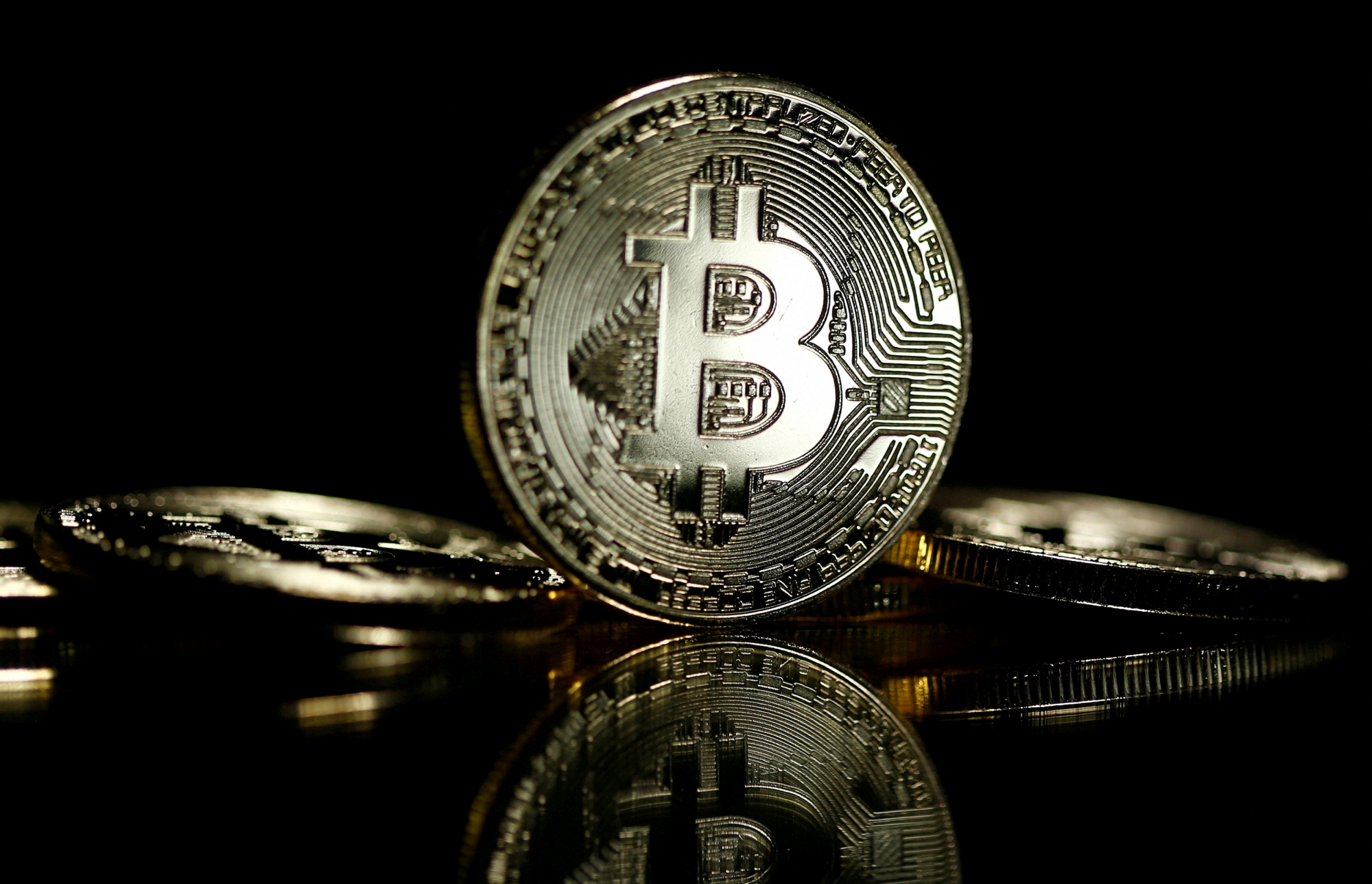 Bitcoin: Ξανά στα 50.000 δολάρια μετά από δύο και πλέον χρόνια