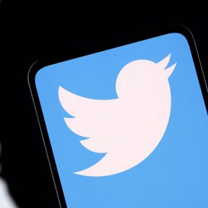 Twitter: Πληρωμή με μετοχές στο προσωπικό του