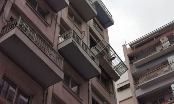 Υπουργείο Τουρισμού: Προσωρινό «λουκέτο» στο ξενοδοχείο με το αιωρούμενο μπαλκόνι