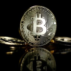 Cryptο: 10% των Ελλήνων επενδύει σε κρυπτονομίσματα