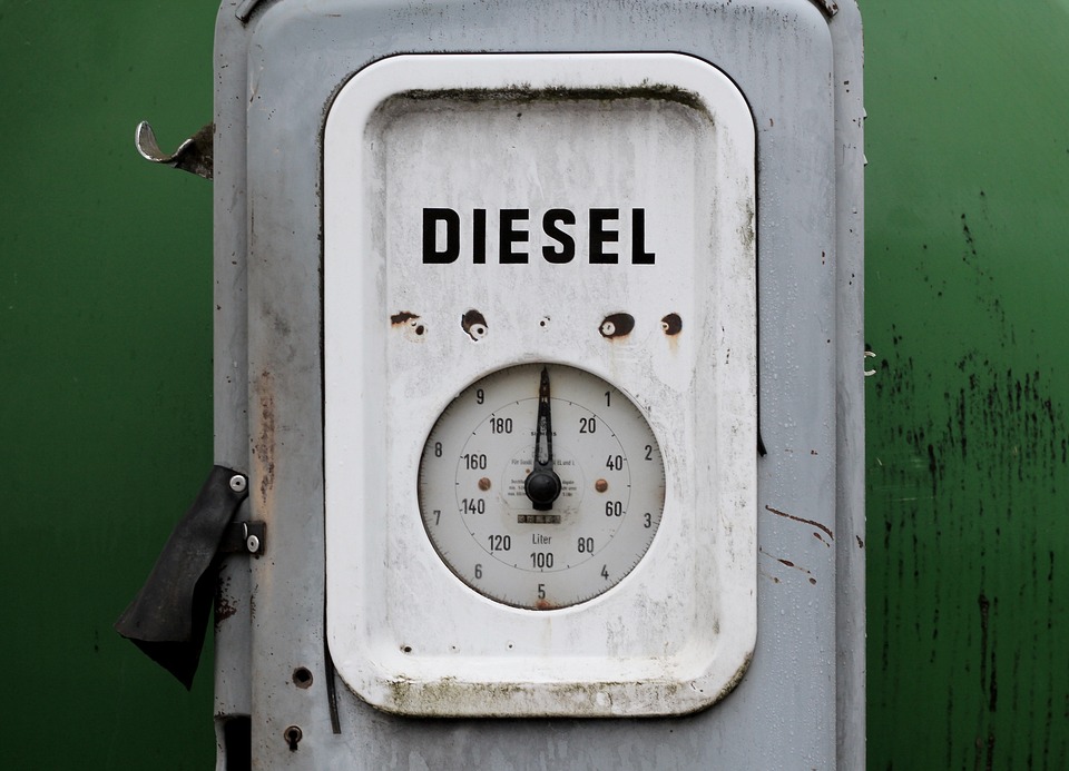 Πετρέλαιο: Ποιοι αγοράζουν το ρωσικό ντίζελ