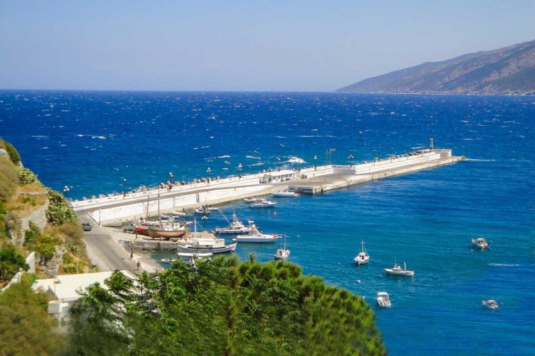 Ικαρία: Διαγωνισμός για συμπληρωματικά έργα στο λιμάνι Ευδήλου
