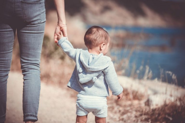 ΟΠΕΚΑ: Άνοιξε η πλατφόρμα για το επίδομα παιδιού