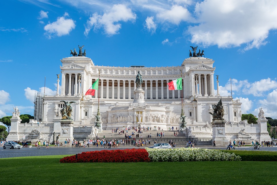 Ιταλία: Κατέβασε ταχύτητα ο πληθωρισμός