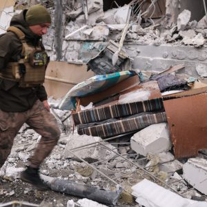 Εκκληση Ζελένσκι: Ταχύτερα προμήθειες και νέα όπλα μπροστά στη «σκληρή» κατάσταση