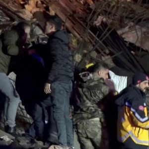 Τουρκία: Ποιες χώρες στέλνουν βοήθεια μετά τον φονικό σεισμό
