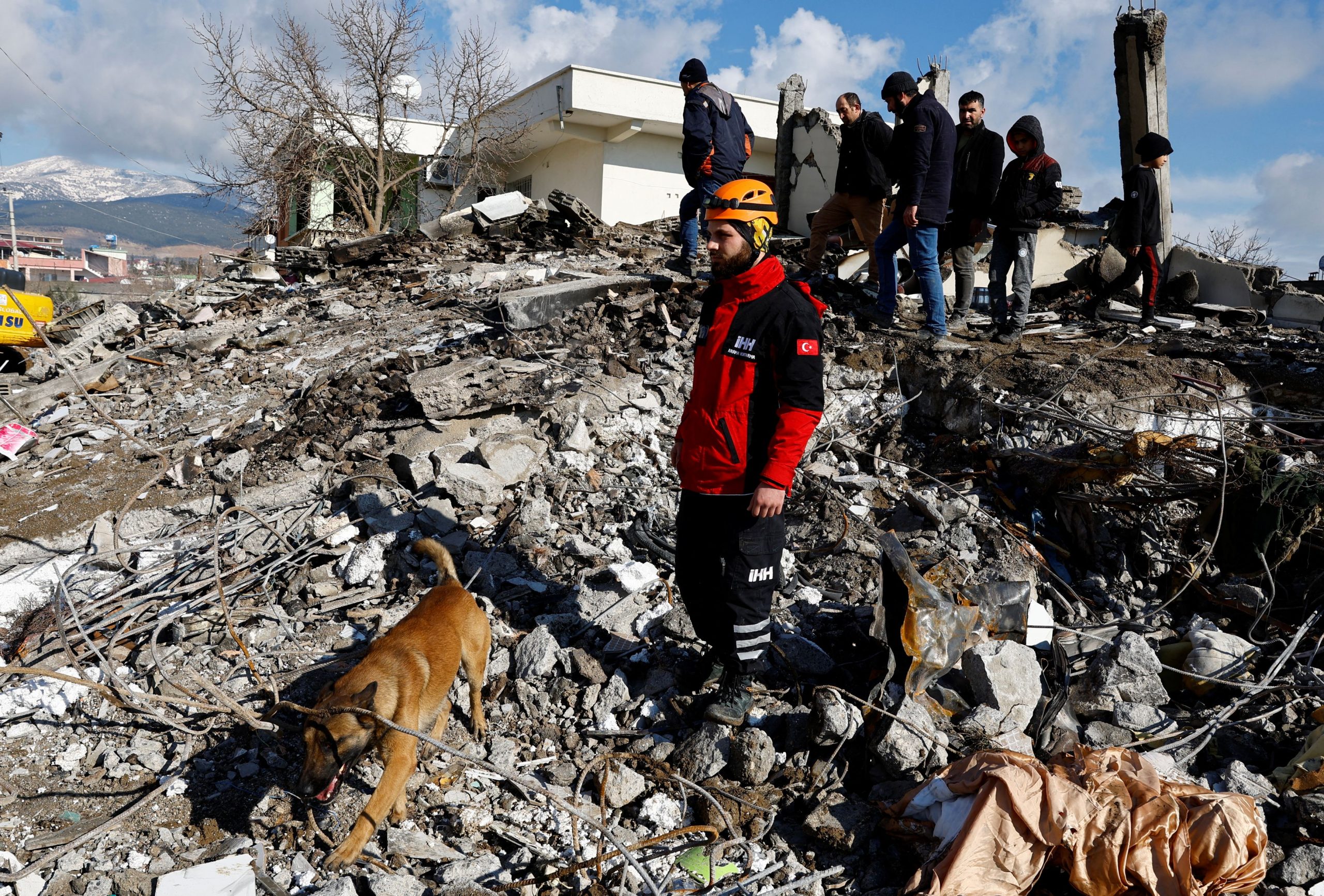 Σεισμός στην Τουρκία: Επιδότηση μισθών και απαγόρευση απολύσεων σε 10 επαρχίες