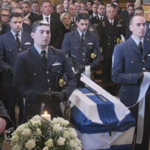Η Ελλάδα θρηνεί και αποχαιρετά τον Μάριο – Μιχαήλ Τουρούτσικα – Το in live στην κηδεία