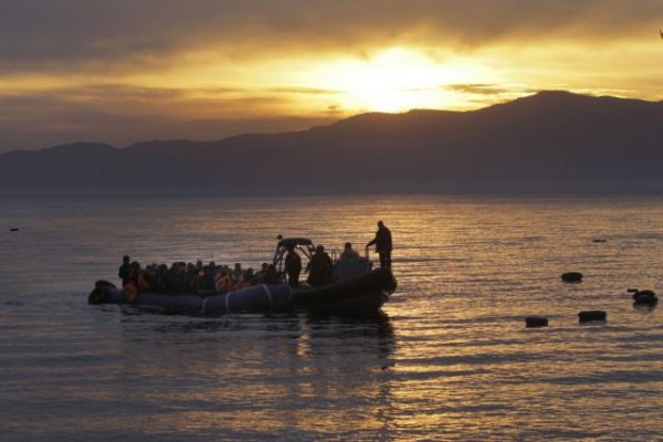 Μυτιλήνη: Ναυάγιο βάρκας με μετανάστες