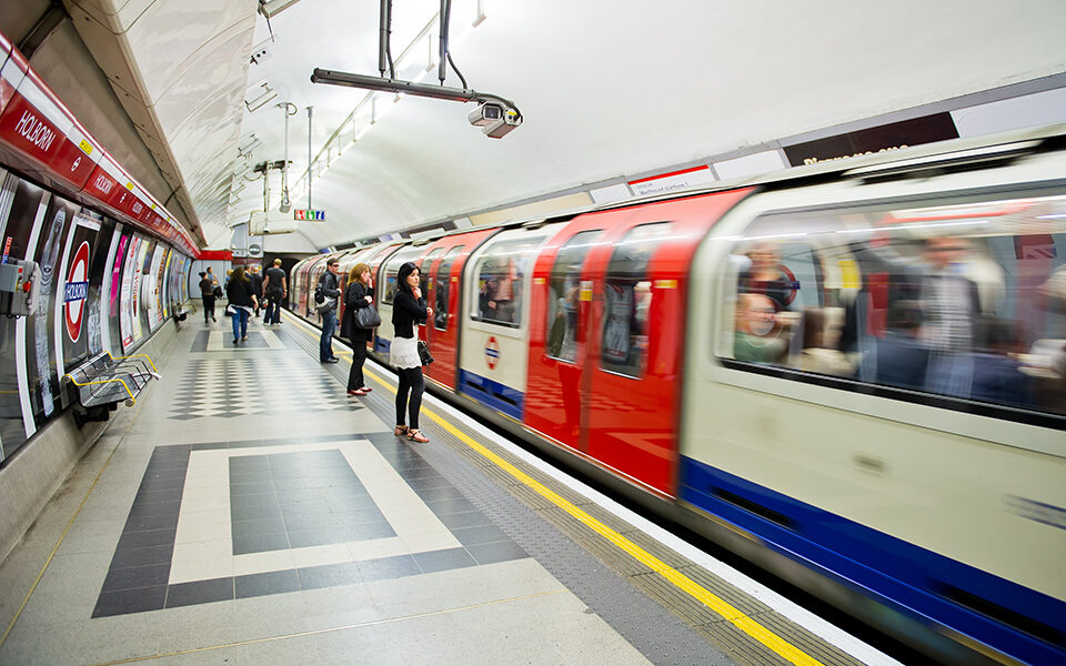 Βρετανία: Απεργιακές κινητοποιήσεις και στο μετρό