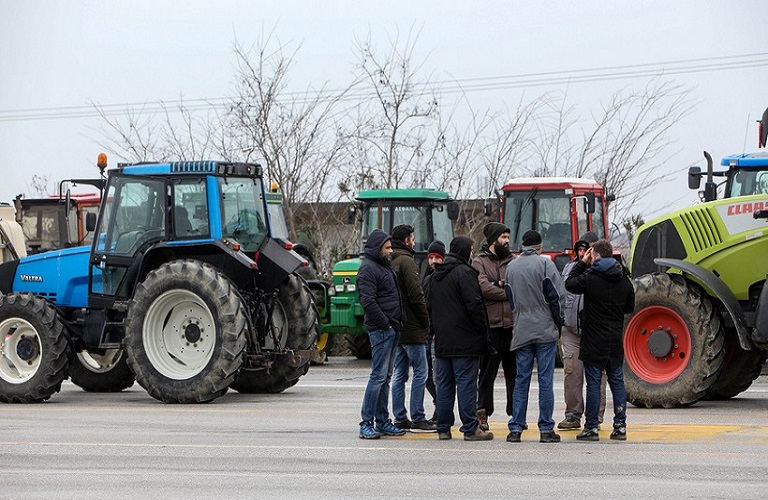 Αγρότες: Αποχωρούν από τα μπλόκα της Καρδίτσας